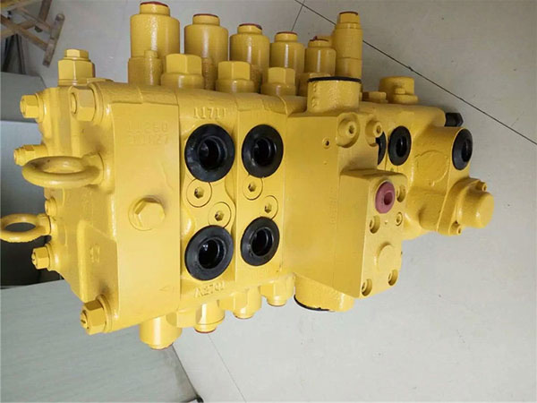 小松挖掘機(jī)配件